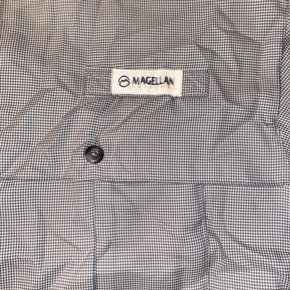 Magellan outdoor fish gear shirt size 2XL - Picture 2 of 3